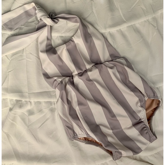 Kortni Jeane one piece 9m swimmer - Picture 1 of 3